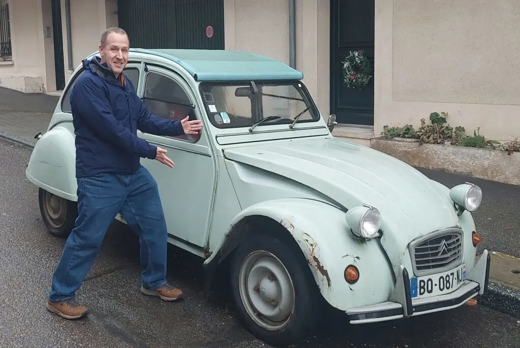 Mes vacances &agrave; Paris - Je m'en souviens tres bien ! My vacation in Paris - I remember very well! This is a picture of me (David, the author of this post) in Paris in 2022!